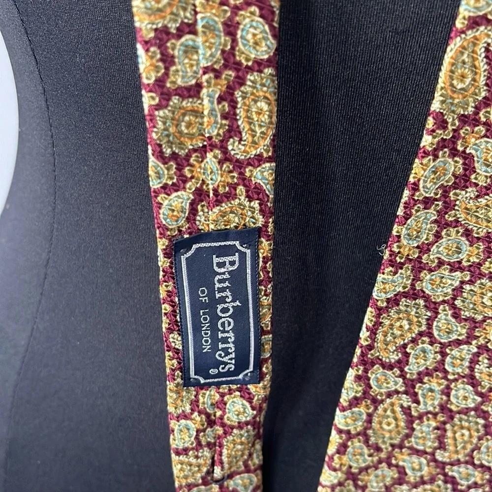 Burberry Vintage Dead-stock Paisley Tie